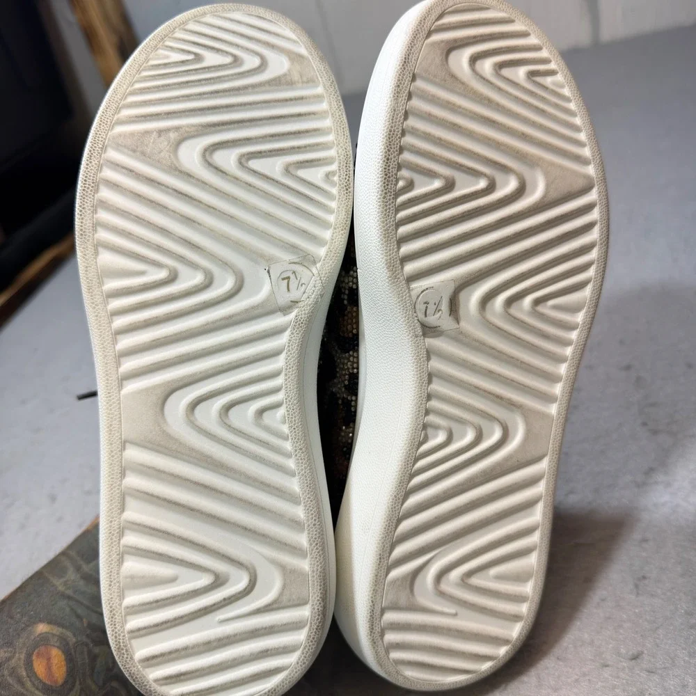 Steve Madden steve madden